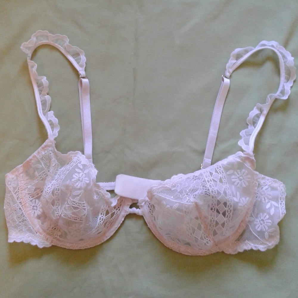 Victoria’s Secret lace bra.